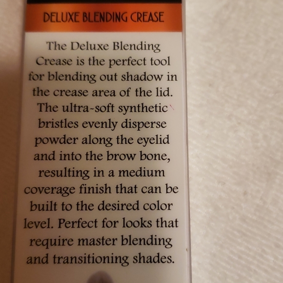Crown Deluxe Blending Crease - Picture 2 of 2